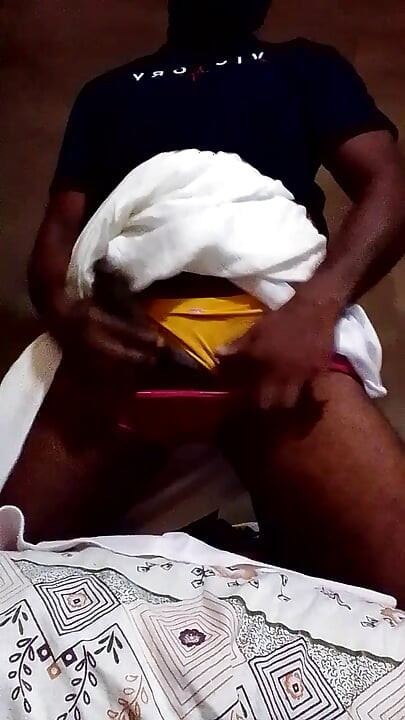 White Skirt Blue Panta Panta Red