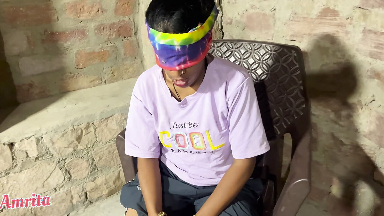 Desi girlfriend ko pela .