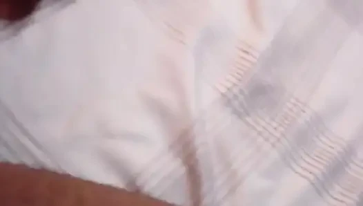Ben şarkı söylerken yarak yükseltiyor