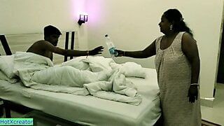Индийская бенгальская горячая пара занимается сексом в медовый месяц с чистым грязным звуком !!
