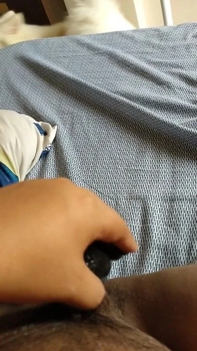 Hungry preggy wet Filipina pussy needs a big dick