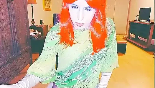 Tammysissy Masturbates with Piss Games