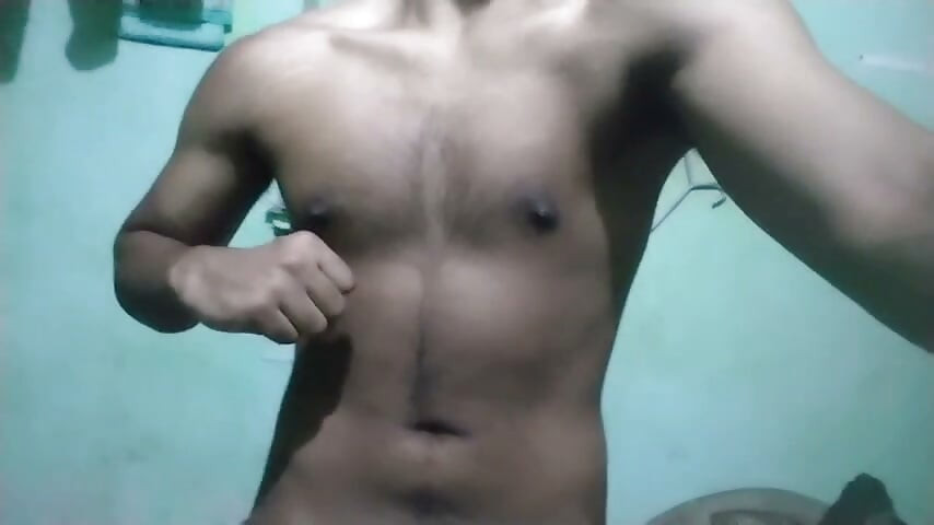 Cowok muda gym berotot ngentot kontol besar dm