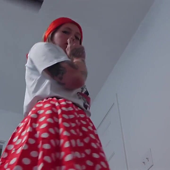 Peyton's Sultry '50s Giantess Fantasy 4K POV Tiny Thrills Await!