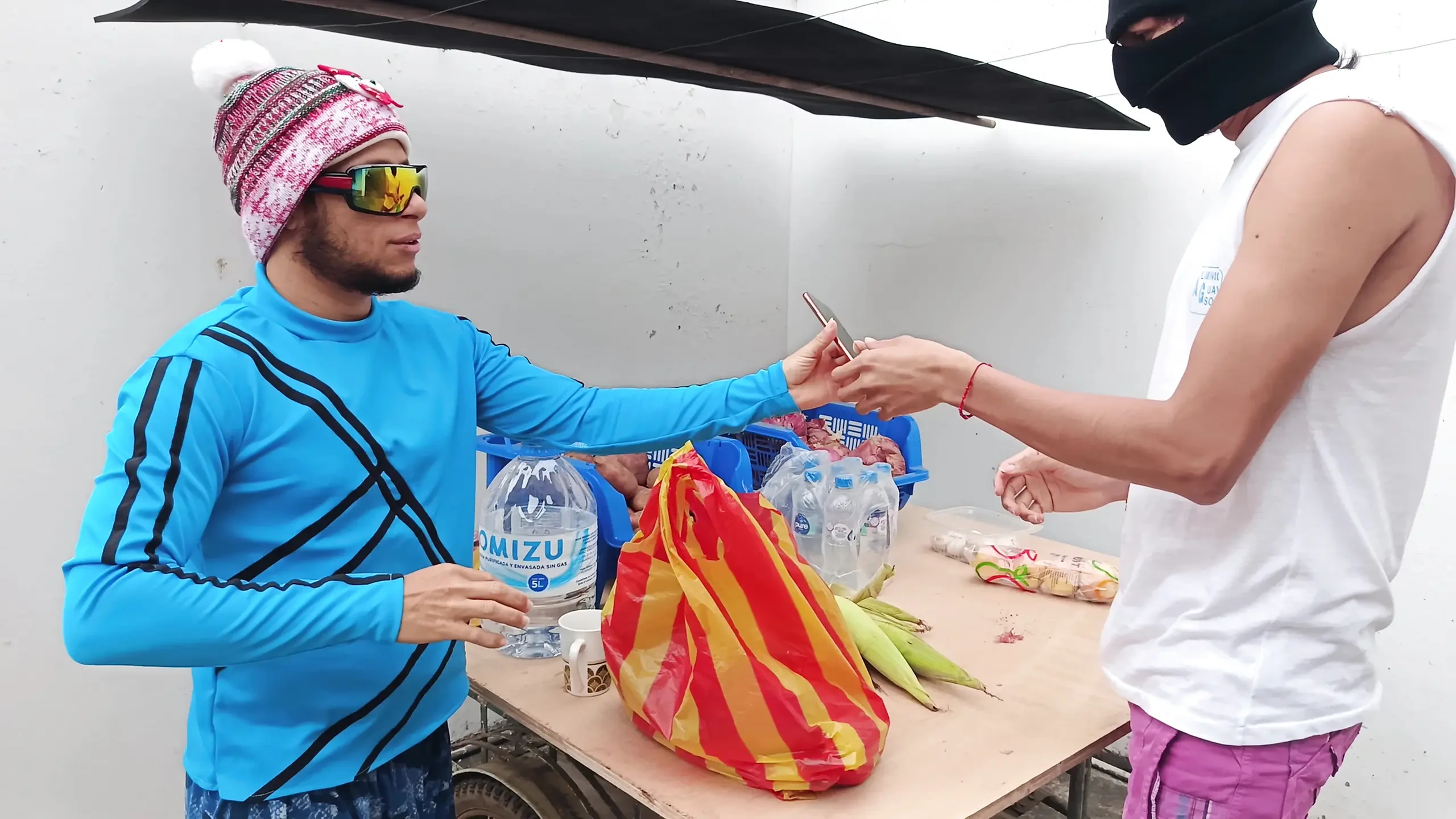 Horny woman fucks the vegetable man – homemade amateur