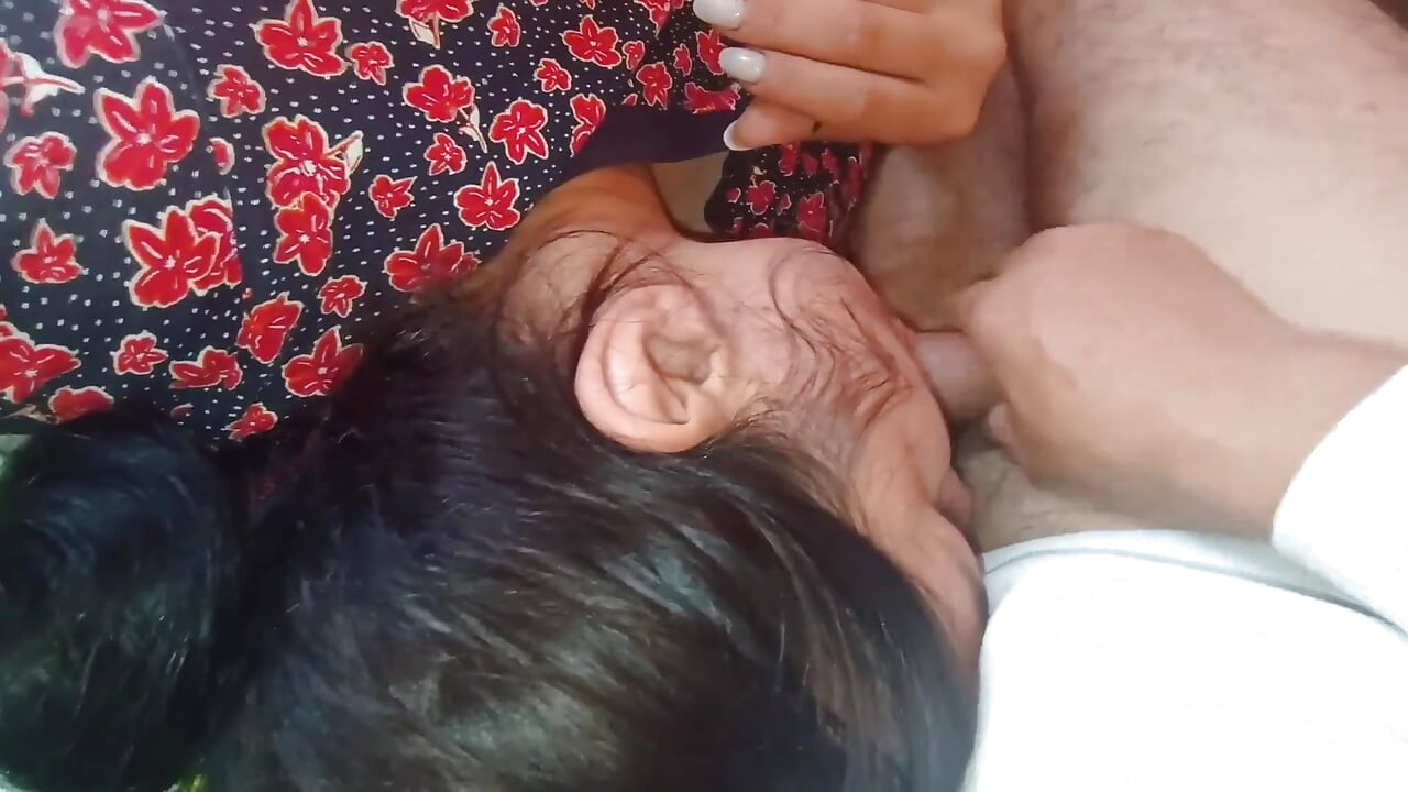 Tôi thổi kèn trên giường và trên âm nhạc của tôi
