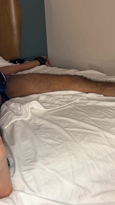L'oh Phi Tickled & Cums