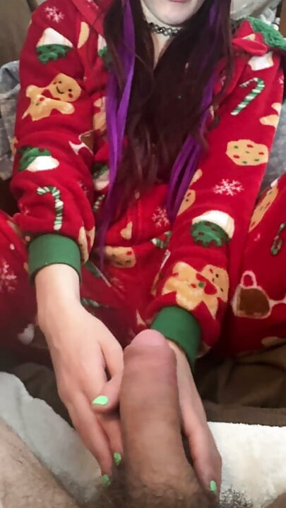 perverted old man paints stepdaughters toenails while she plays with his big cock
