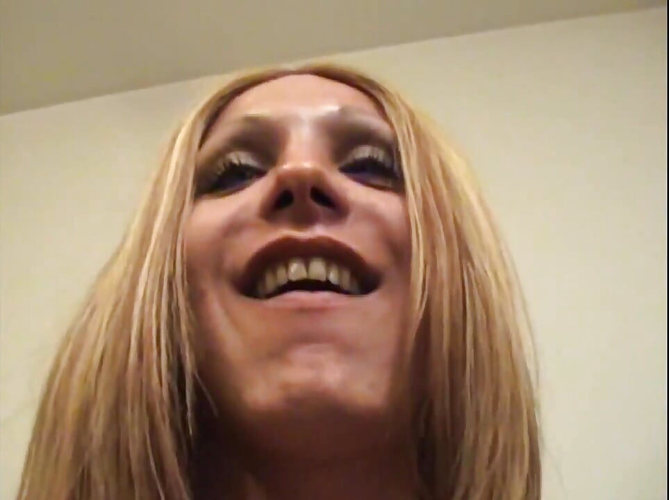 Fantastic Shemale Ass Fucked and Cummed in Mouth and on Cock by Two Huge Vintage Cocks