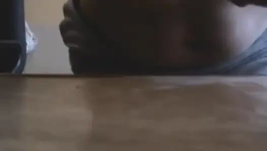 Tante seksi dengan toket aduhai lagi asik nyepong kontol sampai susunya dicrot sperma hangat Dan Air Susu Payudara