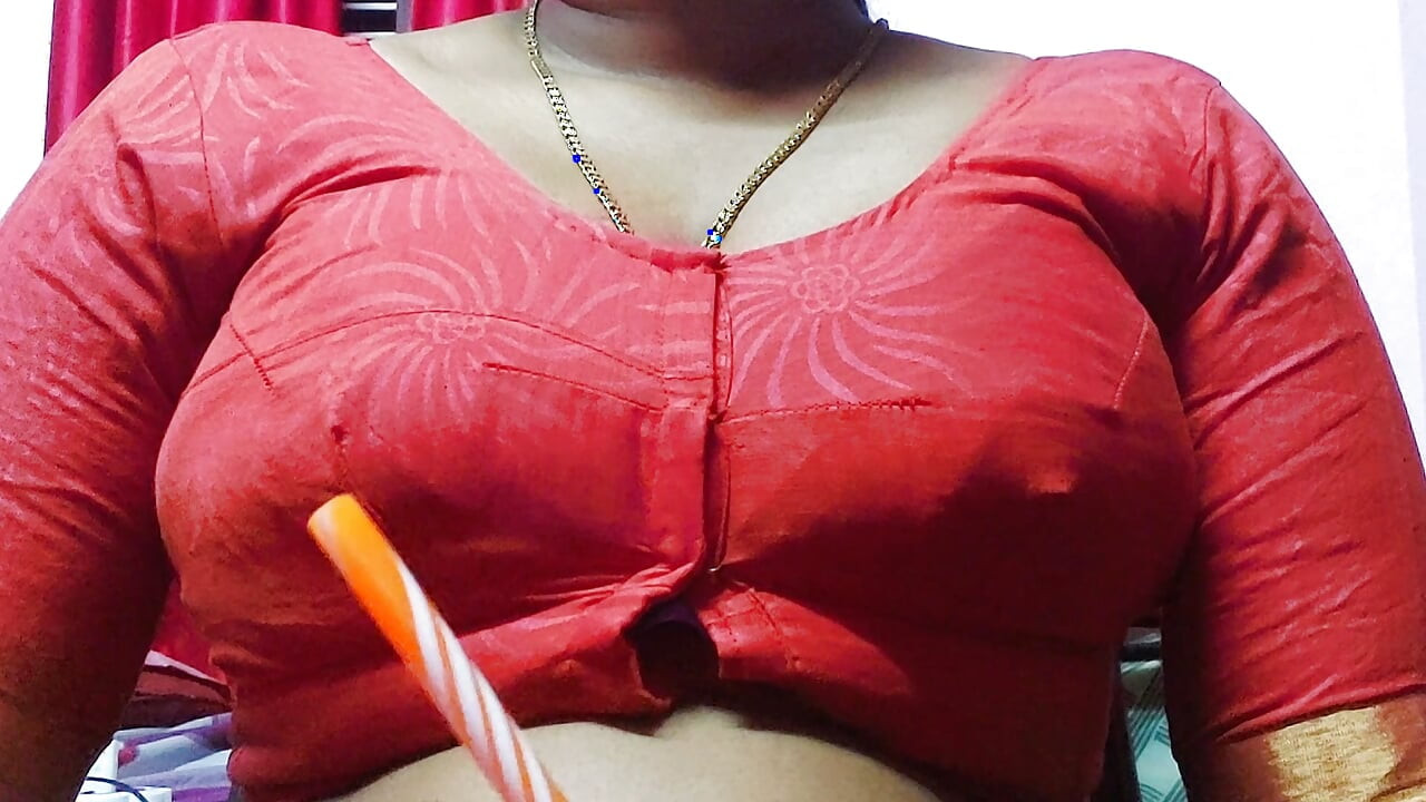Hot girl comes to her boyfriend's friend's house and has sex with him