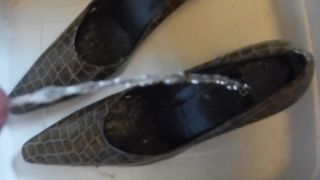 来自jackandcoke 1947的性感鳄鱼印花高跟鞋