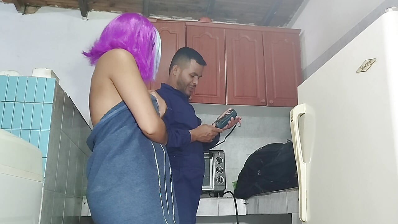My sister-in-law plays a joke on the technician. She ends up him