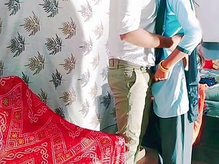 Indisch schoolmeisje, echte mms, virale gelekte video, jong meisje heeft seks met haar klasgenoot na schooltijd