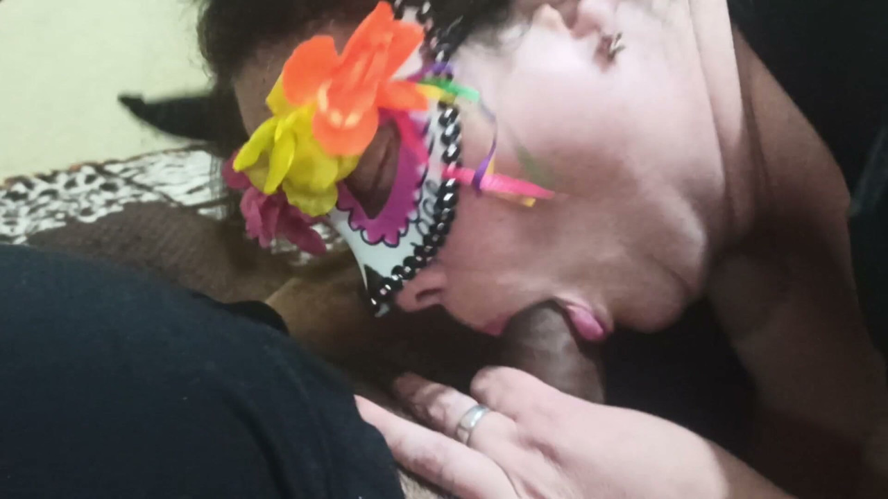 Mengisap kontol lezat dan menjilat memek, seks rumahan asli
