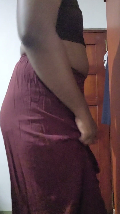 Sri Lankan Sissy Girl Ash Perera Showing Her Body | Clip 1