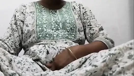Indian Bhabhi viral sex  video fingering video
