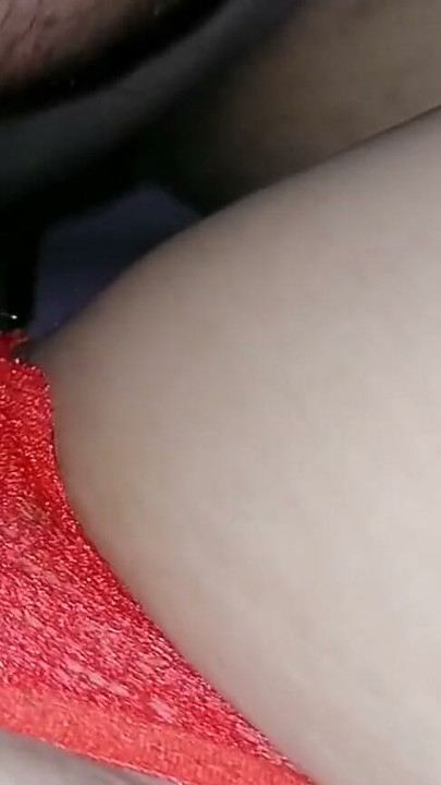 Indian Mallu celebrity who had sex with her Driver while fucking cum lord out and musterbating showed off her huge | Clip 2