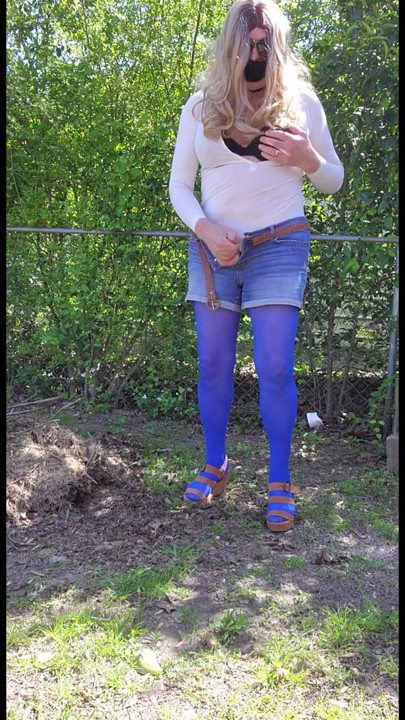 Cd outdoors pantyhose playing with myself masturbating and cum. | Clip 3