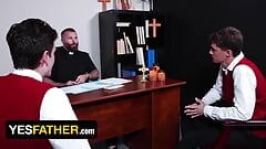 El obispo Rob Montana tiene su propia manera de perdonar los pecados de Myott Hunter y Andy El Nene - sifather