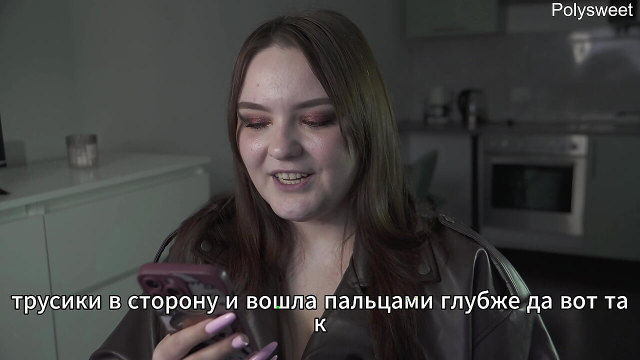 Poveste porno - În magazinul din spatele tejghelei, îi simt țâțele (rusoaică, dominare feminină ușoară, goală în public)