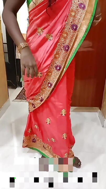 Soția desi tamilă dusky îl seduce pe Taur în lenjerie intimă roșie - Joc cu sfârcuri, încornoratul urmărește! Indianhotwifex