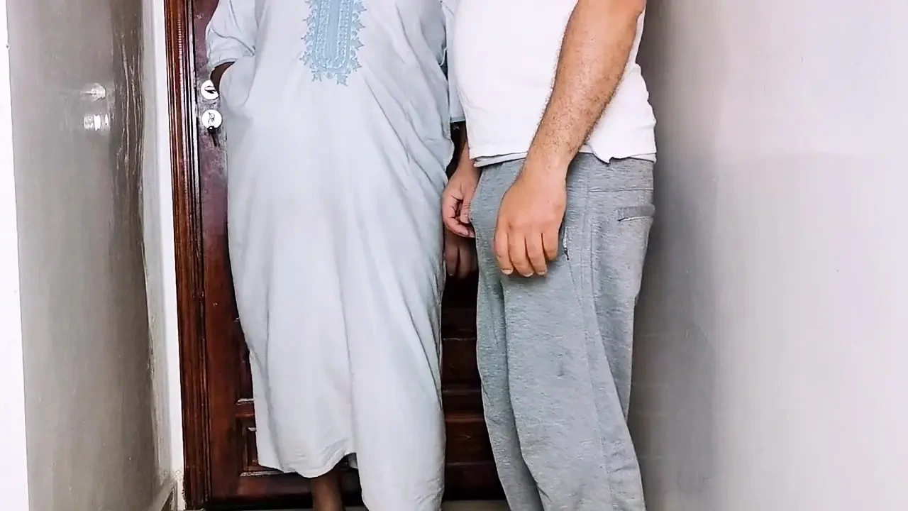 阿马尔夫人和2个阿拉伯同人