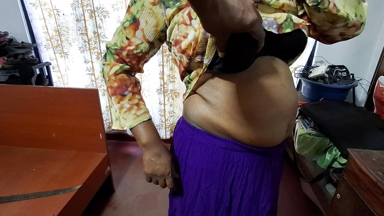 Stranger Touch her Butt and boobs without permission