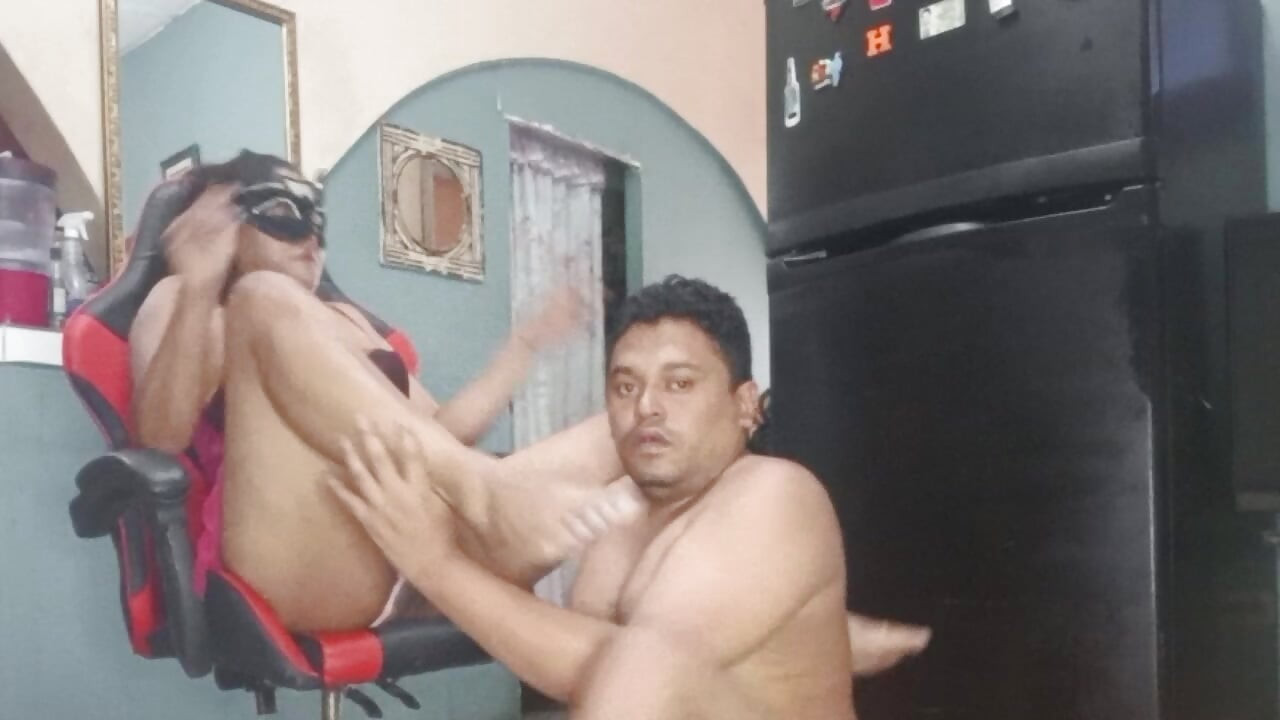 Тъще, нека се възползваме от факта, че съпругът й не е до нас, за да го направим