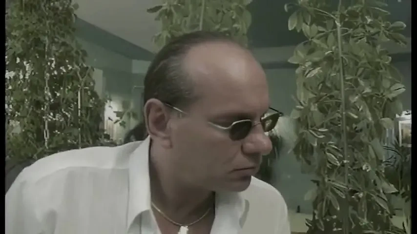 The Secretary Must Obey That Pig of a Boss