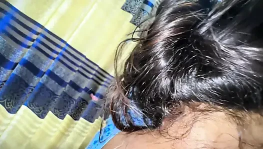 Arap güzel büyük sarkık göğüsler ve büyük götlü uzun boylu Müslüman üvey anne sikişmek istiyor