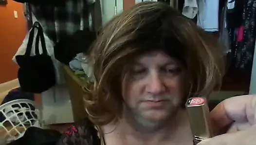 BBW Nurse Vicki teaches her sissy how 2 puts on Lipstick