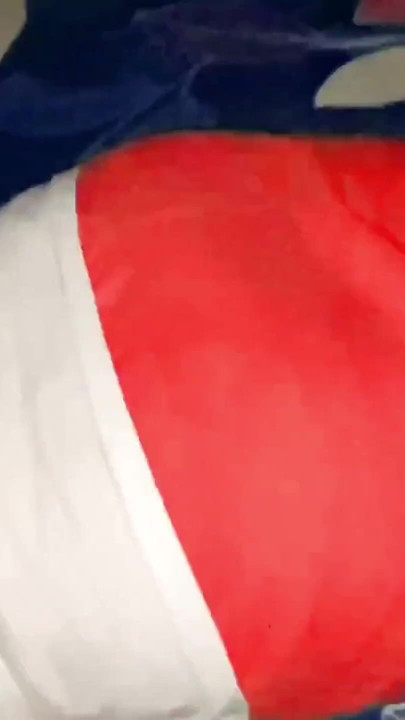 Üvey kız kardeş ilk kez evde sikişiyor
