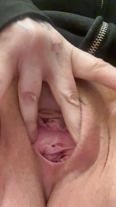 הוא איטי, מפתה ומיועד רק למי שלא יכול להתאפק מלהיכנע.