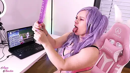 Anime-mädchen squirtet wie verrückt!