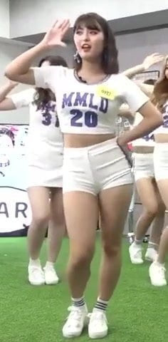 Please Worship AhIn And Her Soft And Sexy Legs