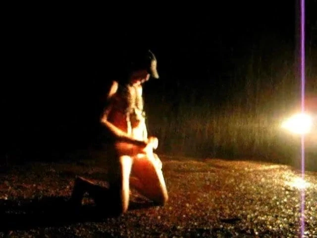 exhib under rain