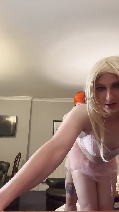 Sissy cao chót vỉa hè domme chịch con đĩ lizzy với gương dương vật giả hỗn loạn phù hợp với đồ lót, pov nghiệp dư, cầu xin có thật