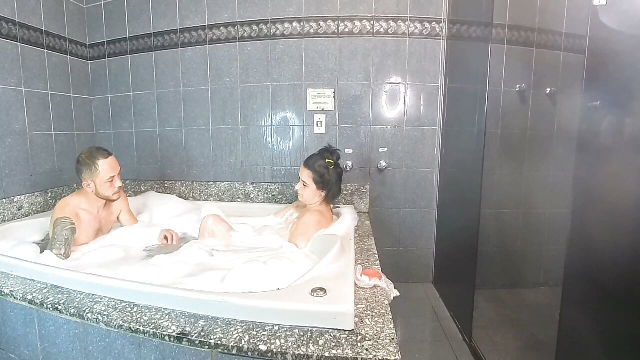 Cuckold Masturbates While Watching His Wife Get Fucked by a Big Cock in the Bathtub