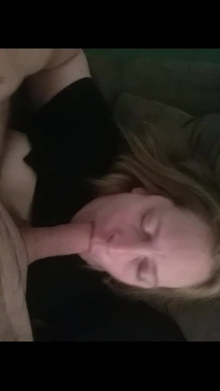 Side piece fucking and cumming