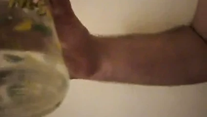手淫和巨大的精液