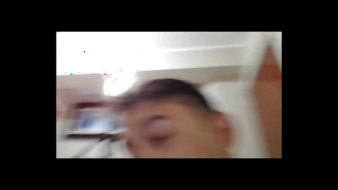 น้ําเงี่ยนของละตินนี้อร่อยมาก!