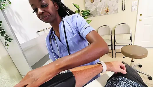 Suster nakal ini dientot habis-habisan sama suster nakal