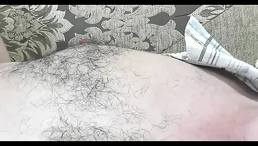 Seks çifti seksi sarışın orta yaşlı seksi evli kadın kocasını öpüyor. Parmaklama elle muamele ıslak amcık yalama oral seks meme uçları doğal memeler fetişi