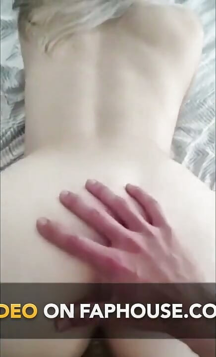 Latina bejbi se zabavlja sa mojim kurcem - Deo 6