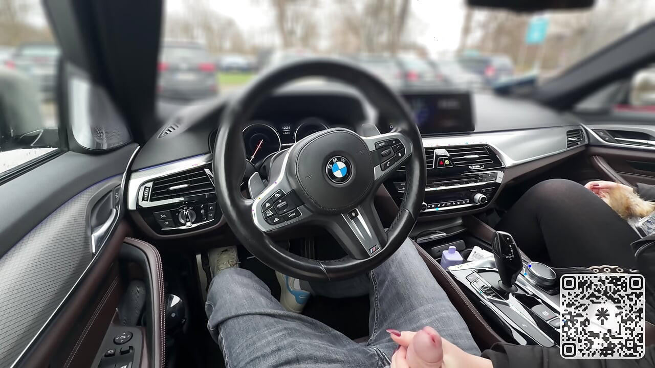 Public Parking Lot Handjob Next to Stranger and Bus Cum Finish