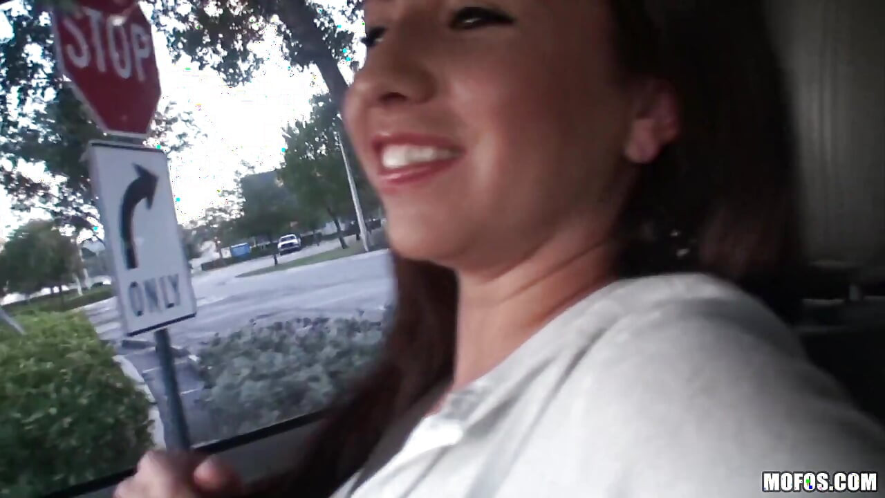 I Know That Girl - My Girlfriend Made Me Awfully Excited on Our Way to the Hotel with Her Pussy