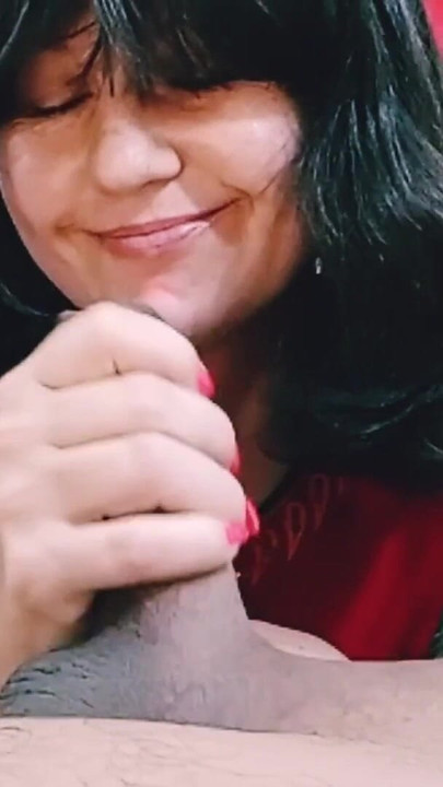 Zadivljujući trenutak iz "Slatke kurve MILF s sretnim čovjekom"