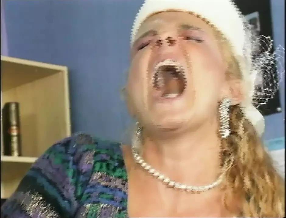 Hot just for you! (Scene 01)