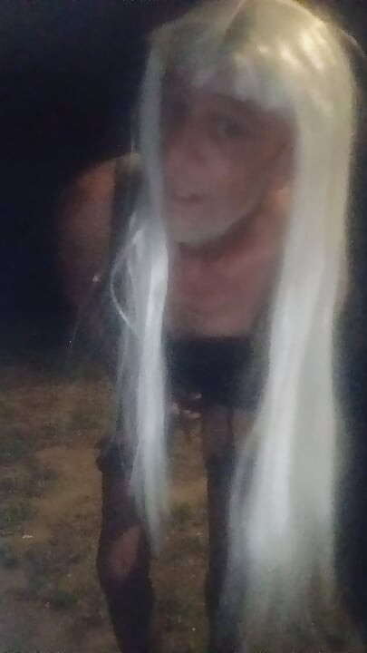 Sissy Stacy outside fun